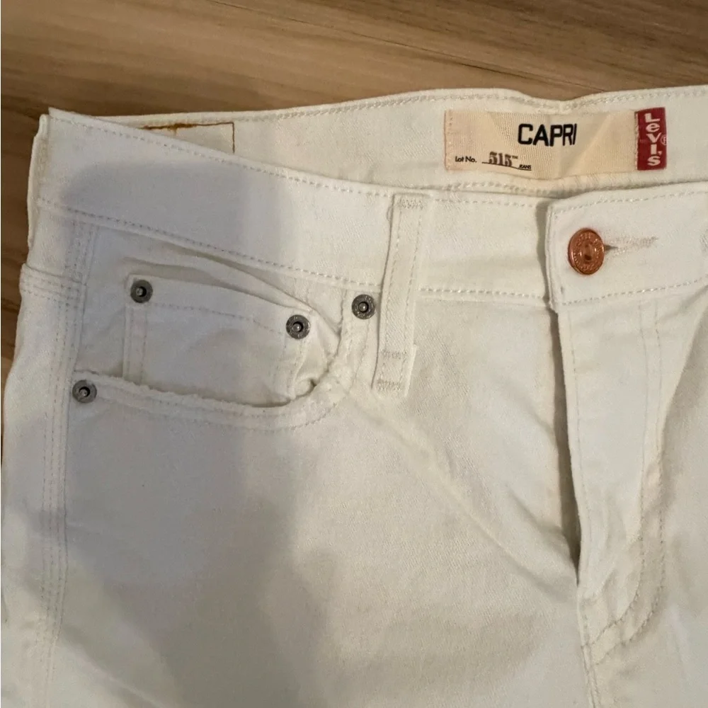 Levi's White Straight Leg Jeans with Embroidery - Picture 5 of 10